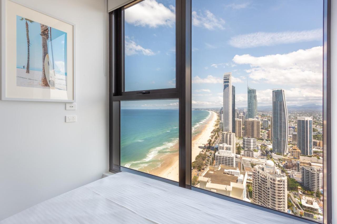 Sea View Beachfront Apartment In Surfers Gold Coast Kültér fotó